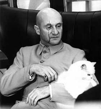 james bond 40601 mechant