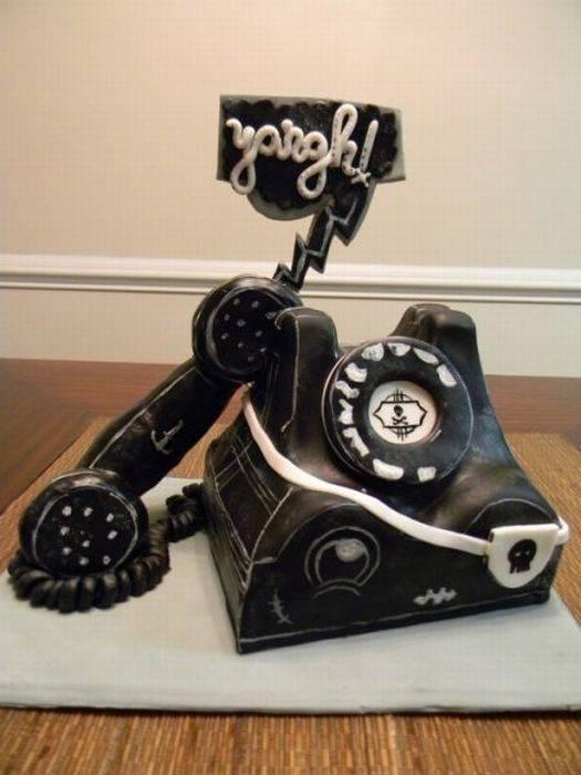 Oui, c'est un gâteau. En forme de téléphone.